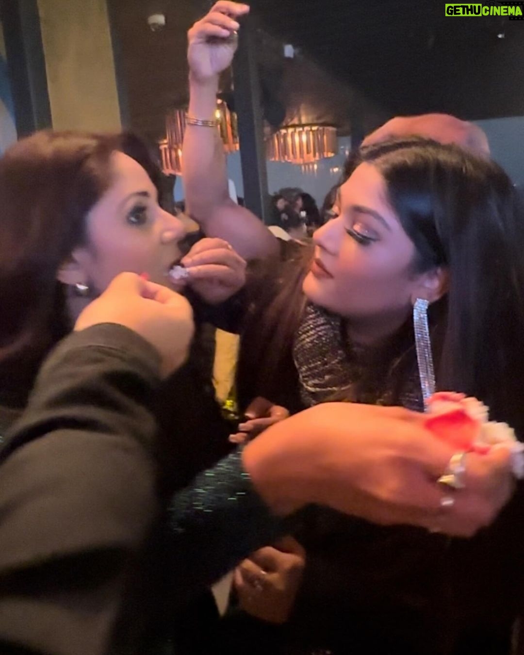 Trina Saha Instagram - Happy birthday once again hotness!! love d way u introduce me to everyone as “My 1st industry friend”..thats adorable😇…8years and still d same vibe..we hardly meet,bt wen we do its a blast 🤟🏻 #lastnight #birthdaygirl #friends