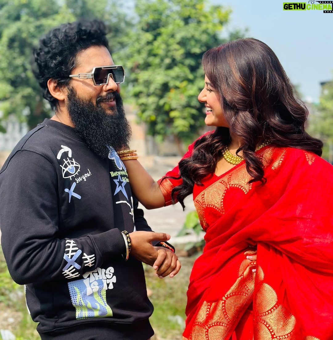 Trina Saha Instagram - Cheers to a new chapter! Happiest birthday to u Trina πππ»π« Enjoy everyday like todayπ₯°π€ #instadaily #instagram #instapost #birthdaygirl #cheers #birthdaypost #happyness #bonding #smile #fun #pictureoftheday Kolkata