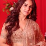 Trina Saha Instagram – Golden dreams…and Fancy things ✨
Don’t miss Star Jalsha Parivar Awards tmrw at 6pm sharp♥️ @starjalsha
Wearing @kalighataindia ♥️
Styling @neelsaha_styled_by_blue ✨
MUA @makeupartist_subhasis ♥️
Hair @sarmistha1992 ✨
#trinsi #starjalshaparivaraward2024