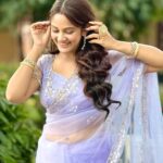 Trina Saha Instagram – Let’s begin the week with some dose of laughter 😍

👗 @label_tanmay_biswas 

📸 @dipankar_babai 

#trinsi #lba