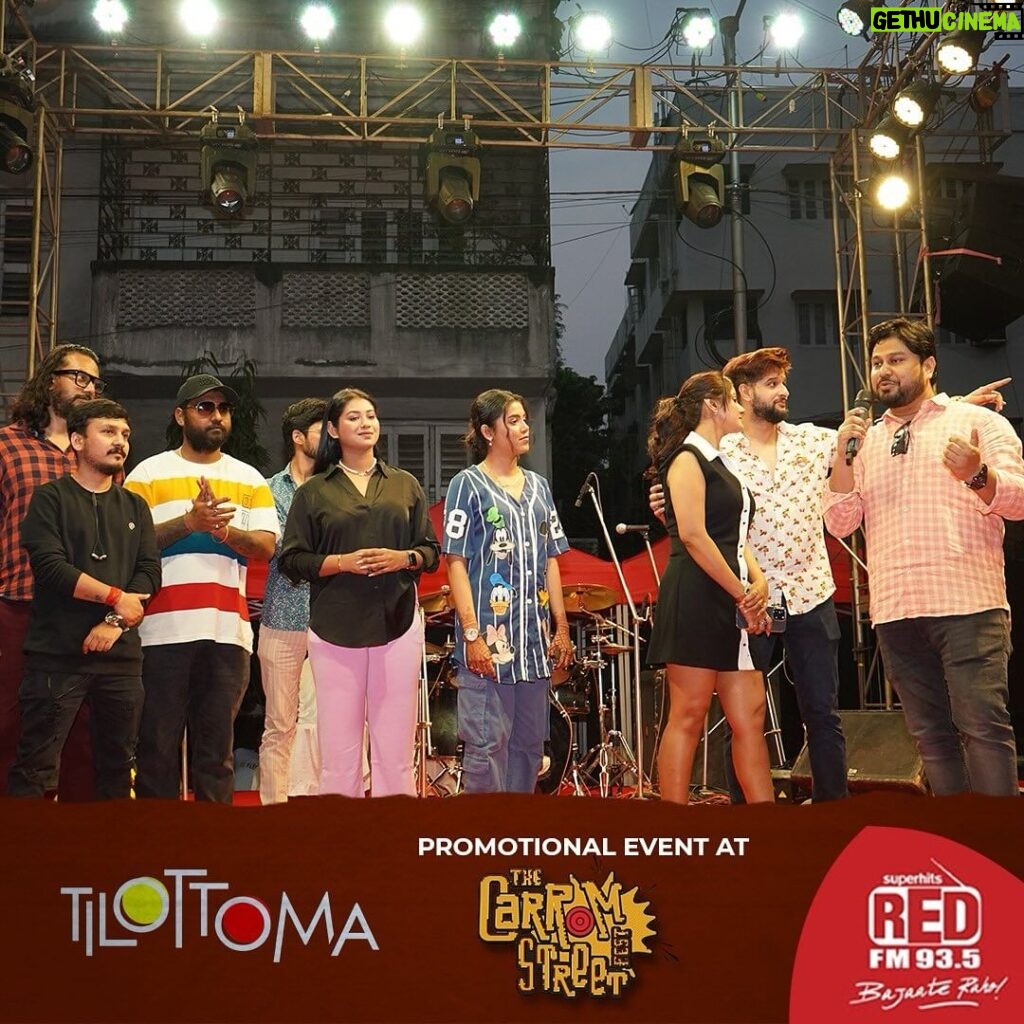 Trina Saha Instagram - Glimpse of team Tilottoma visiting Red FM’s Carrom Street Fest #Tilottoma #bengalicinema #bengalifilm #promotionalevent #releasingthismonth