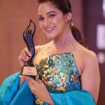 Trina Saha Instagram - Television is the reason I am where I am today… Thank u @iwmbuzz for awarding me “Best stylish TV Personality(Female)” .. it’s an honour ♥️ @decalogue_mgmt @neelsaha_styled_by_blue @makeupartist_bhaskarbiswas @sontai_sontai1111 @priyatoshsinharoy9 @tollyonline @trunni.co #trinsi #beststylishaward