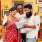 Trina Saha Instagram - Behind the scenes #lovebiyeajkal @jisshuujjalsenguptaproductions #instadaily #instagram #instagood #instalove #instafamily #instafollow #lovebiyeajkal #starjalsha #bts #happyness #smile #pictureoftheday Kolkata