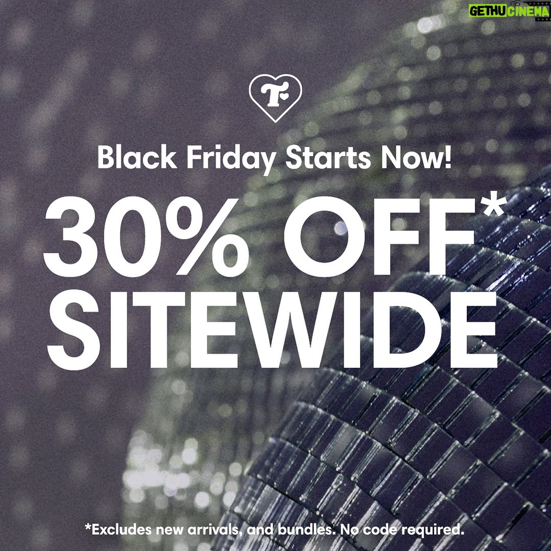 Trixie Mattel Instagram - Our Black Friday Sale starts NOW 🛍️🛒 Take 30% off sitewide on some of your favs and some newness* Shop now at trixiecosmetics.com or at the link in bio! 💖 *Black Friday Sale excludes new arrivals and bundles #trixiecosmetics #blackfriday #blackfridaysale #indieowned #lgbtqowned #trixiemattel #trixie