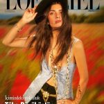 Tuba Büyüküstün Instagram - #Repost @lofficielturkiye ・・・ Bir seyri keşif hikayesindeyiz. Başrolde Tûba Büyüküstün. Hikaye boyunca kalbi ile mantığı bir çeşit çapraz sorguya tabi tutuluyor. Korkmuyor tanışıyor. Hem seyir ediyor hem keşfediyor. @tubabustun.official L’Officiel Türkiye Ağustos 2022 Keşif sayısı iki farklı kapak opsiyonuyla 4 Ağustos’ta tüm mecralarda! @netflixturkiye #İçimizdekiYolculuk #BaşkaBirBen Yayın Koordinatörü: @meltemaydin_ofc Yayın Direktörü, Moda Direktörü ve Röportaj: @inankirdemir Fotoğraf: @riccardo.apostolico Stil Direktörü: @ipek_ersoy Kreatif Direktör: @mahahaider Saç: @serkanyildirim Makyaj: @cireneroz Prodüksiyon: @armaganmervebilgin Fotoğraf Asistanı: @lrg.visual, @hasandoganayy Moda Ekibi Asistanı: @ecealtun_, @nidakusdogan Prodüksiyon Asistanı: @baranyahsi, @berezovskayalina İletişim Ajansı: @golin.istanbul