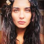 Tuba Büyüküstün Instagram – Lighten up the shadow by putting a bit more of yourself to the moment .. #anotherself #zeytinağacı
