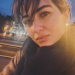 Tuba Büyüküstün Instagram – Paris qui me réveille à 04h30
Ok.. Bonjour..🥱

Saat 04.30 da beni uyandıran Paris..
Tamam o zaman.. Günaydın..✨