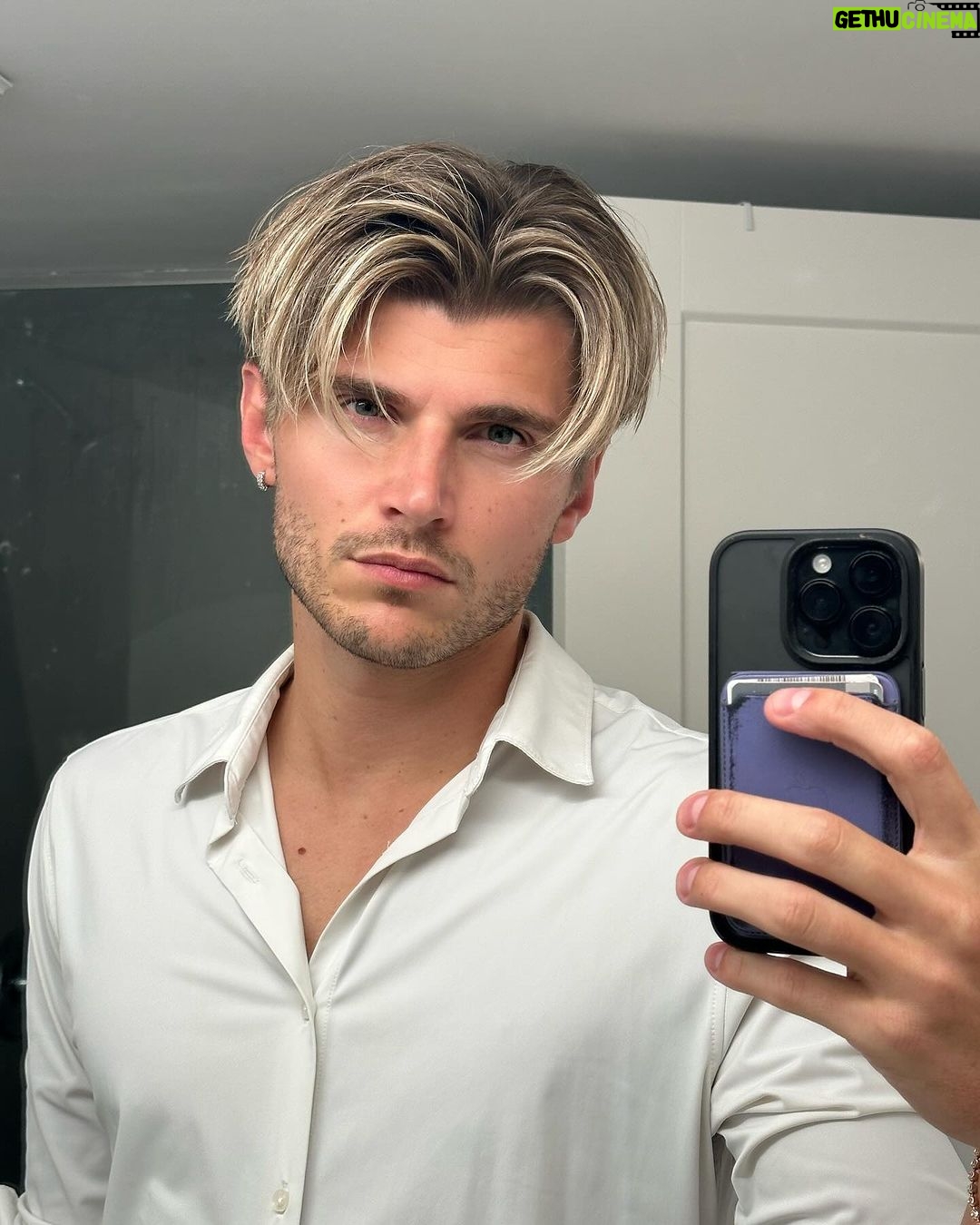 Twan Kuyper Instagram - What hairstyle should I do next?