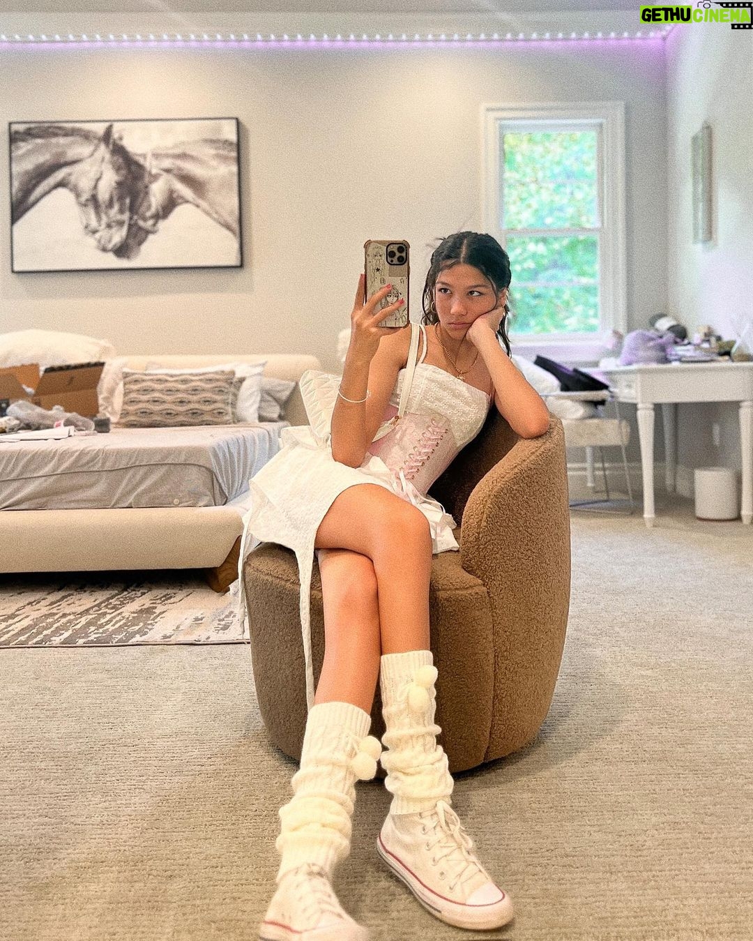 Txunamy Ortiz Instagram - Incredibly thankful 🥹 -ps: I’m crocheting part time. 🧶