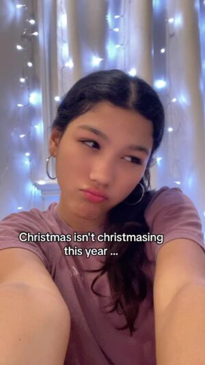 Txunamy Ortiz Instagram - It’s finally raining outside 🎄