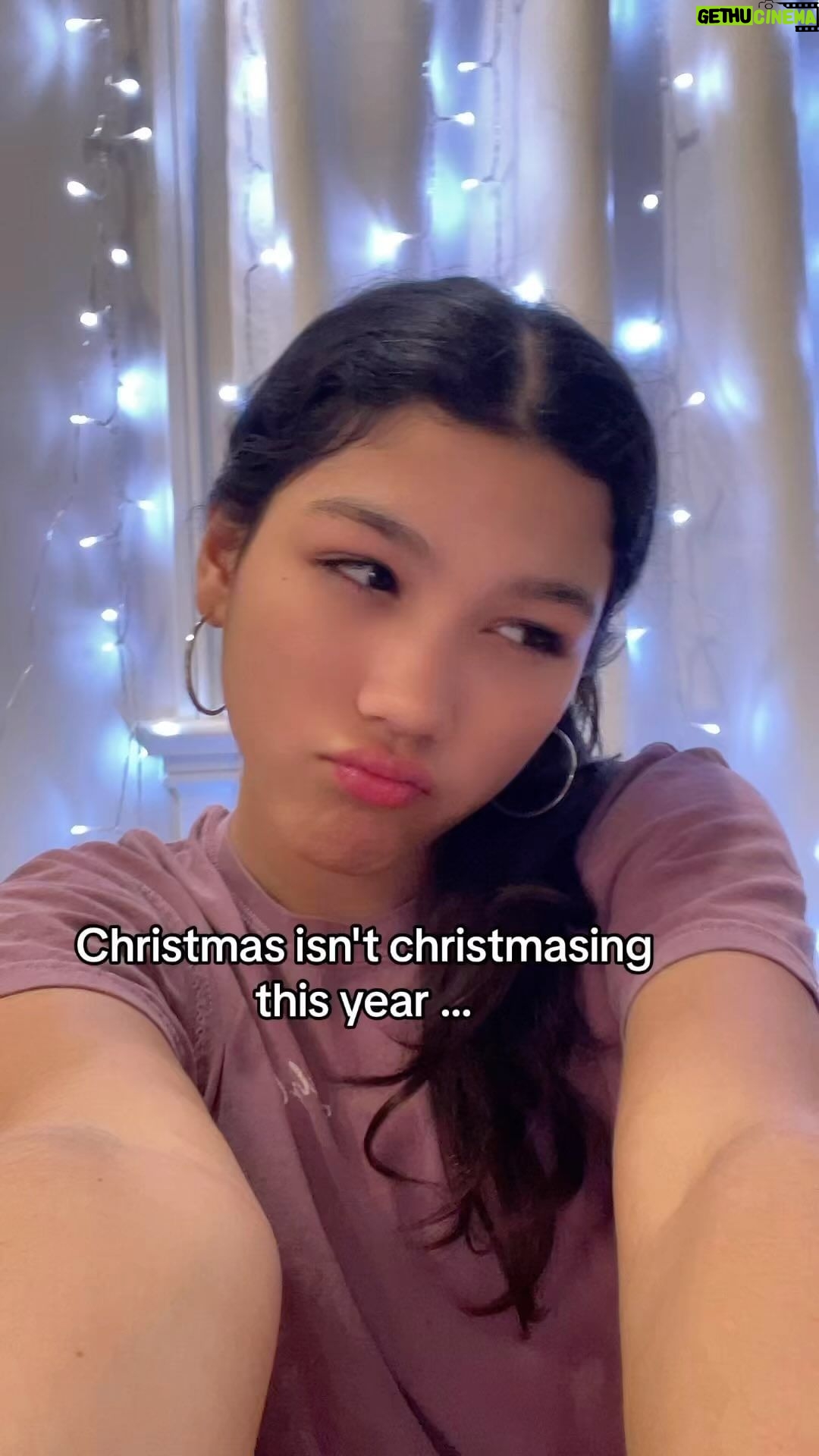 Txunamy Ortiz - 119.8K Likes - It’s finally raining outside 🎄