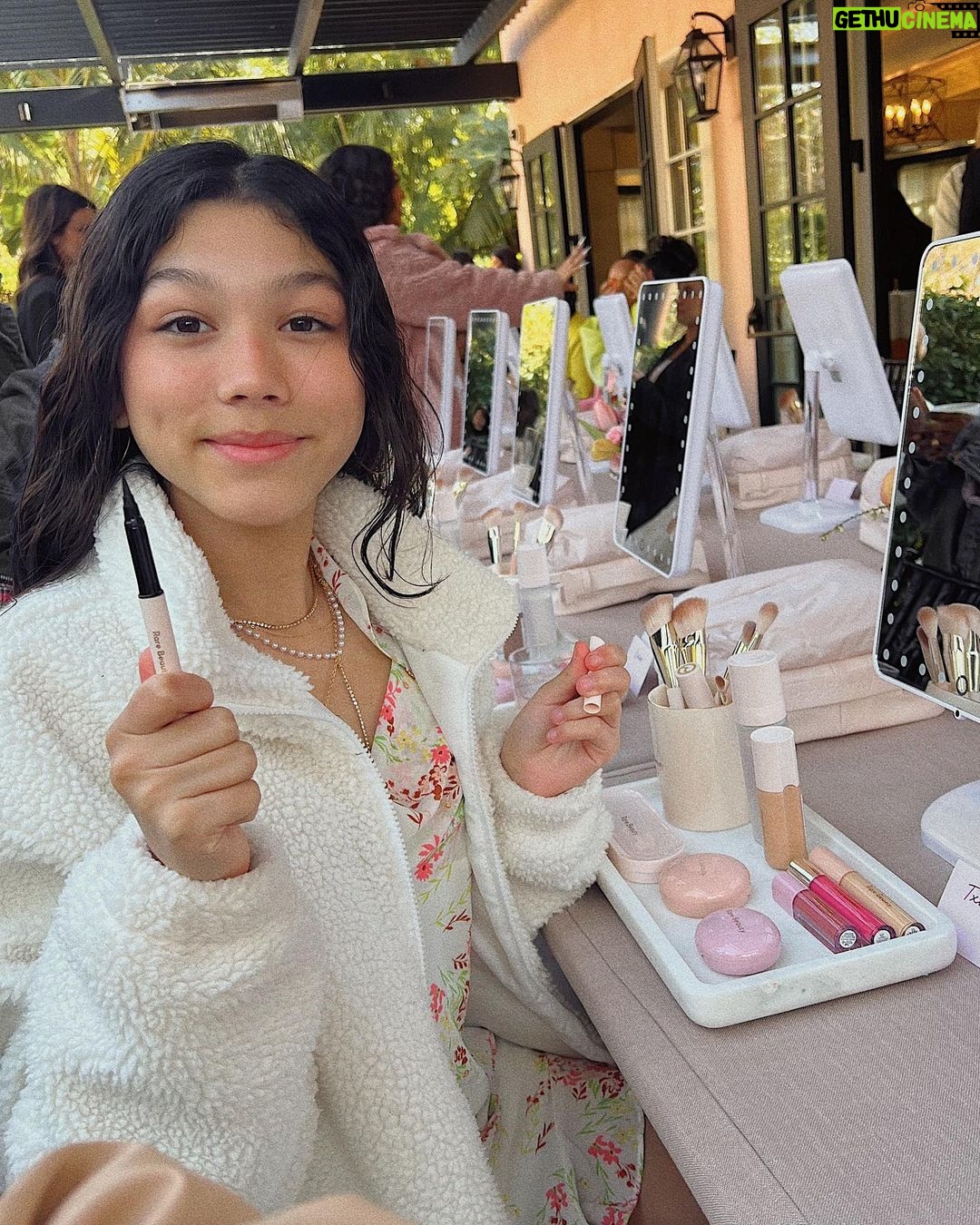Txunamy Ortiz Instagram - Thank you @rarebeauty & @selenagomez for inviting me to such a fun event celebrating women 💕 #internationalwomensday #rarebeauty #youareenough
