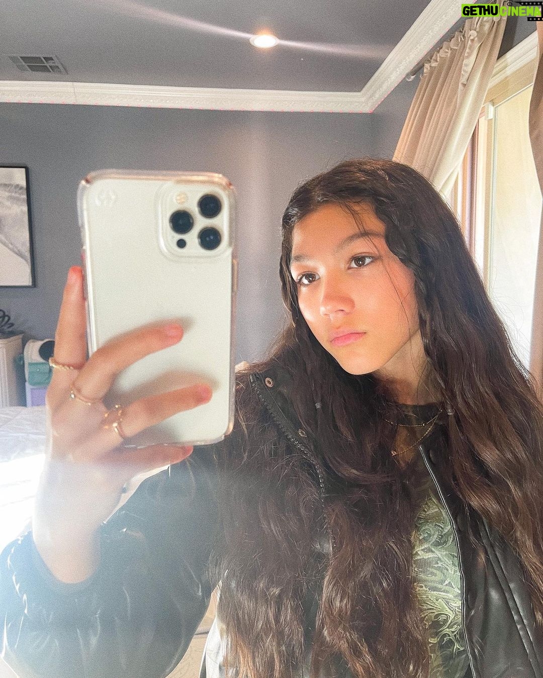 Txunamy Ortiz Instagram - Mirror mirror on the wall…