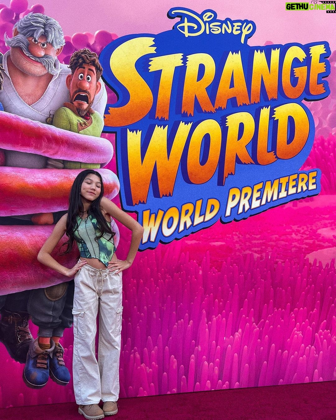 Txunamy Ortiz Instagram - What an incredible night ⭐️ at the world premiere of #StrangeWorld Thank you @disney for the invitation! Can’t wait for everyone to see it Nov, 23rd 💘 Pc: Matt Winkelmeyer Jesse Grant
