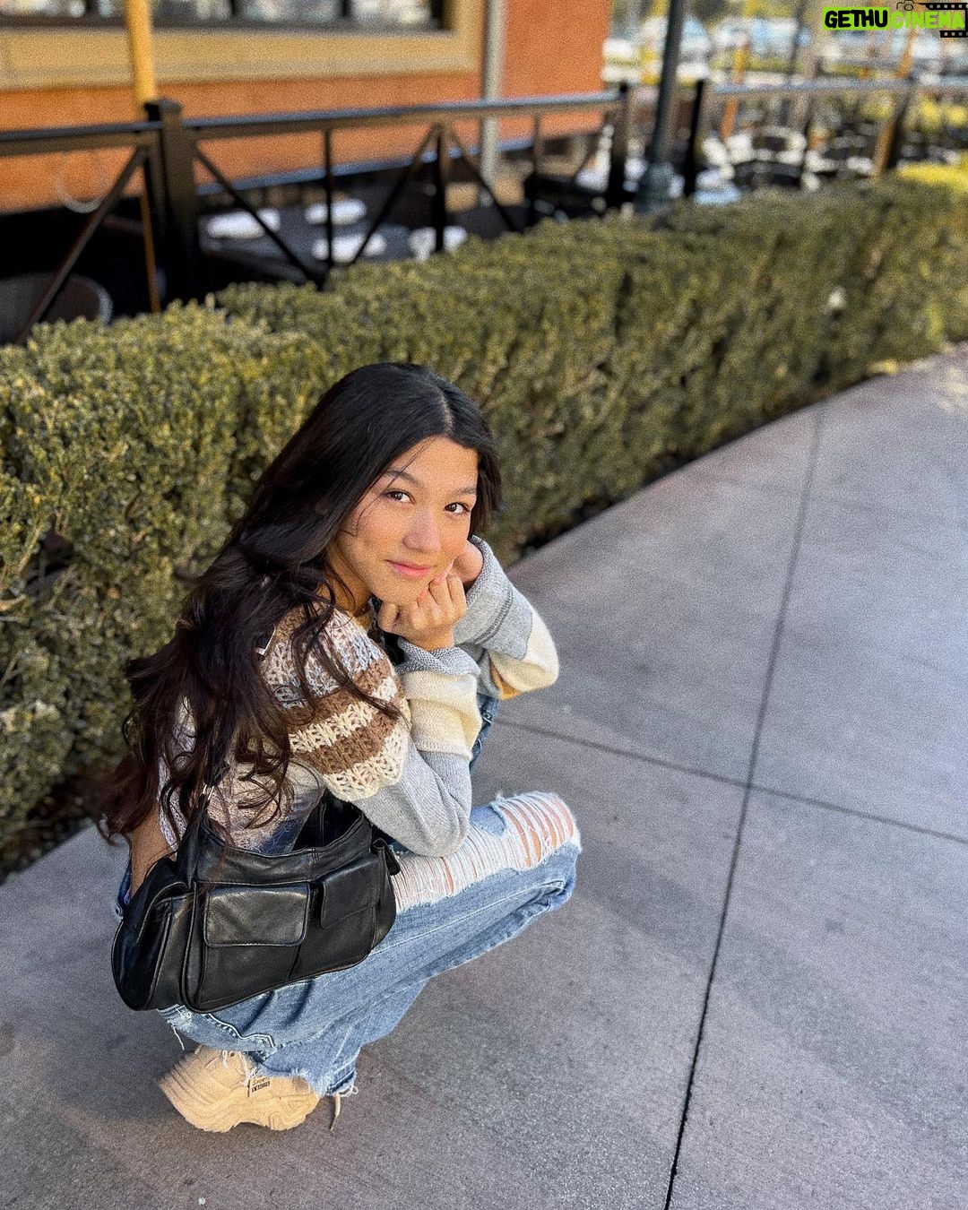 Txunamy Ortiz Instagram - Something is 🆙 🤍