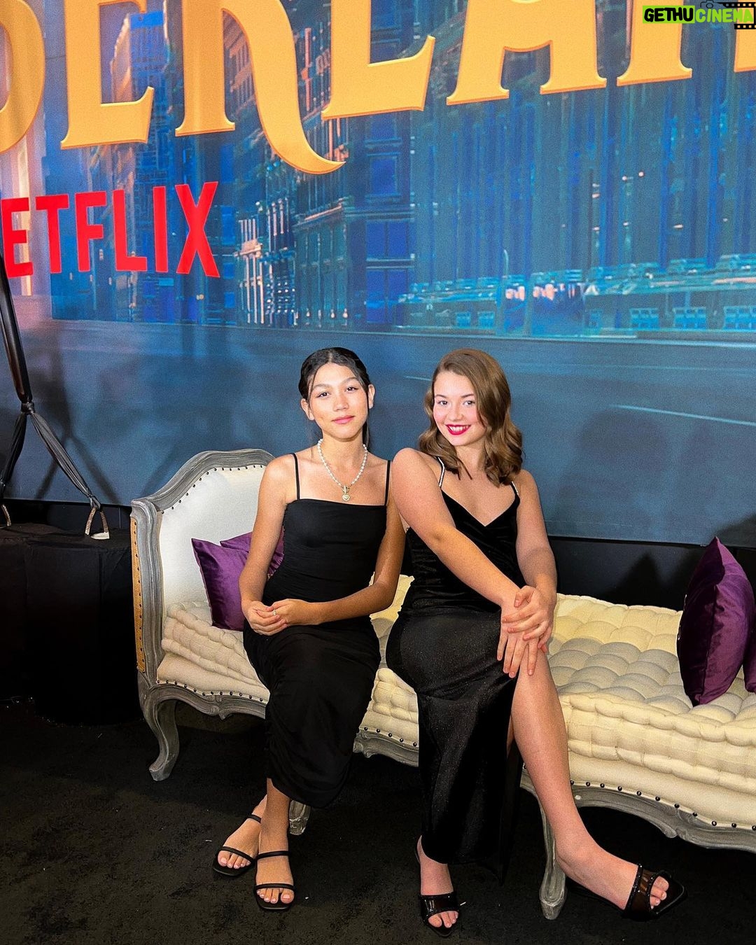 Txunamy Ortiz Instagram - Thank you @netflix for having us in the World Premiere of #Slumberland! We loved the movie so much, you guys can tune in Nov,18 only on Netflix.