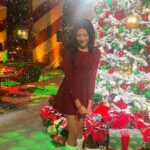 Txunamy Ortiz Instagram - Thank you @disneyplus for inviting me to the world premiere of @thesantaclauses 🎅 I absolutely loved it. Can’t wait for you guys to watch it nov, 16 only on Disney plus!