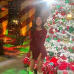 Txunamy Ortiz Instagram - Thank you @disneyplus for inviting me to the world premiere of @thesantaclauses 🎅 I absolutely loved it. Can’t wait for you guys to watch it nov, 16 only on Disney plus!