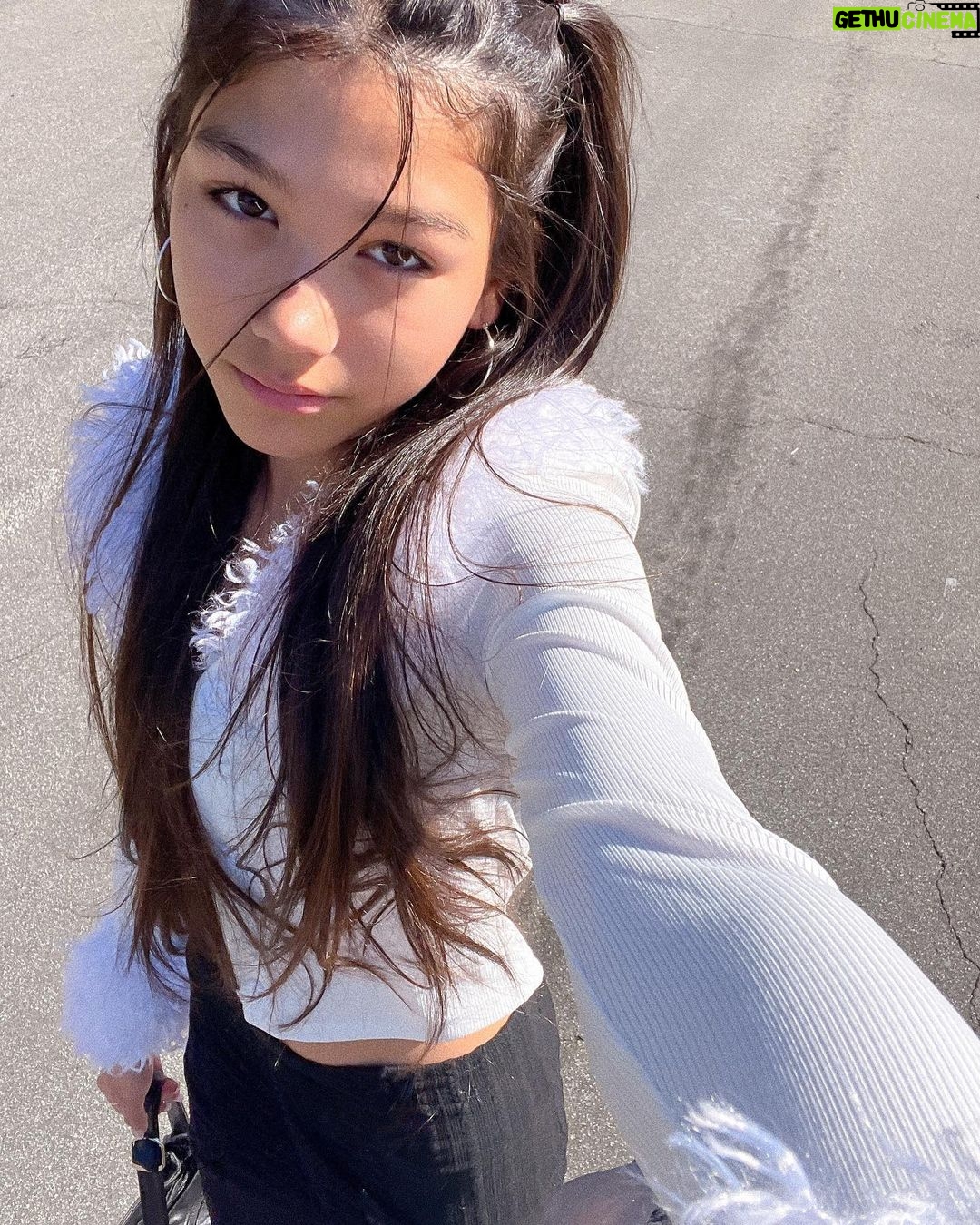 Txunamy Ortiz Instagram - skirt made by 🙋🏻‍♀️Currently learning to sew & I’m lovin it.