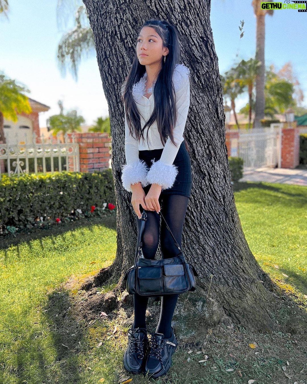 Txunamy Ortiz Instagram - skirt made by 🙋🏻‍♀️Currently learning to sew & I’m lovin it.