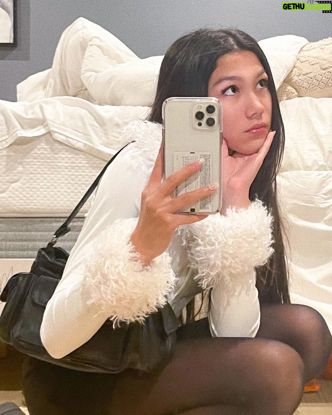 Txunamy Ortiz Instagram - skirt made by 🙋🏻‍♀️Currently learning to sew & I’m lovin it.