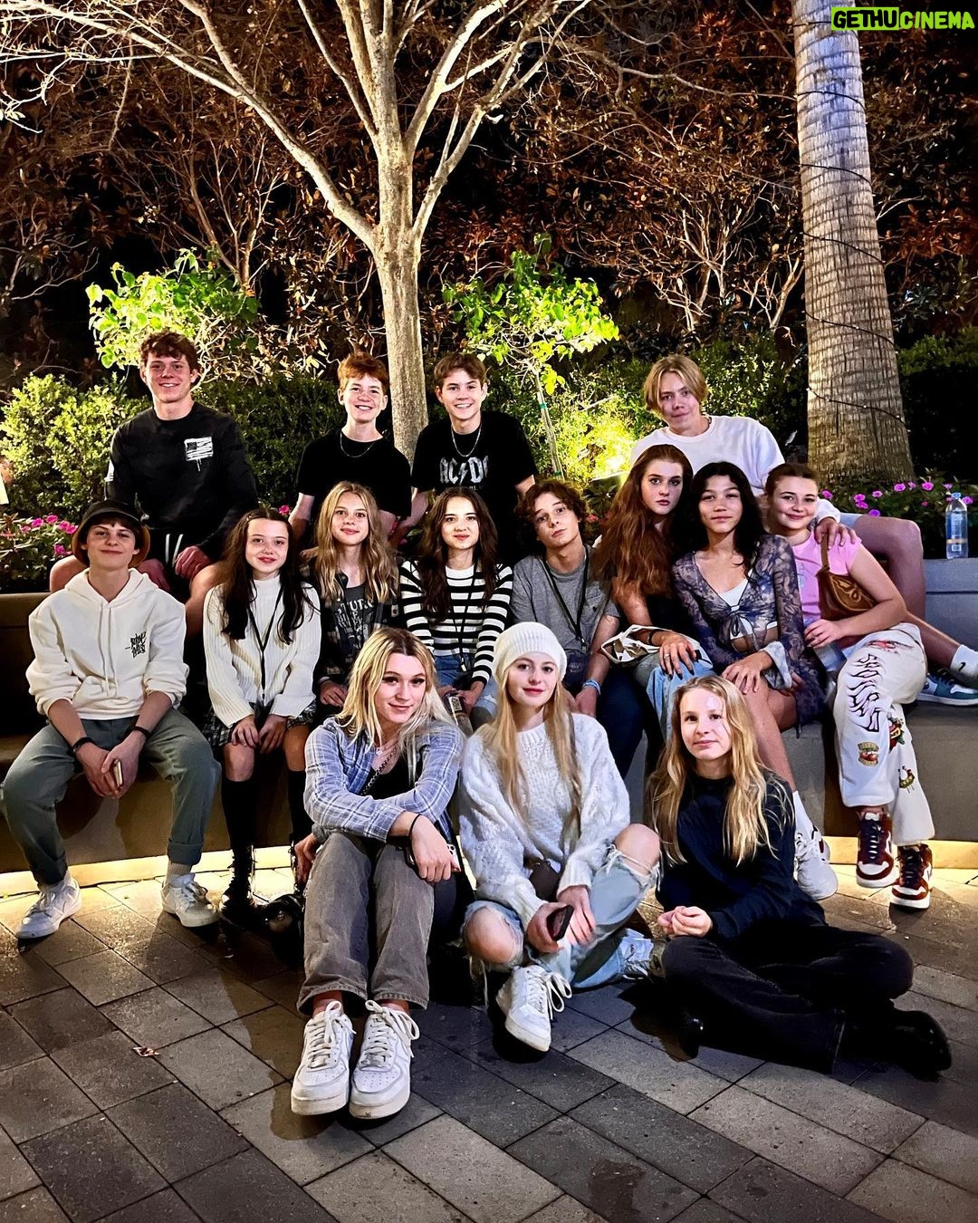Txunamy Ortiz Instagram - Thank you @horrornights for having me. It was a very scary, & fun night 🎃Which maze do you think was my fav? #UniversalHHN
