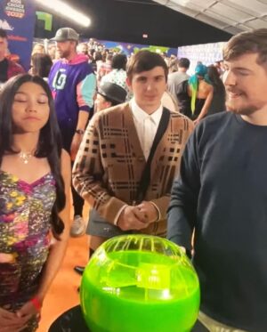 Txunamy Ortiz Instagram - What a night! ✨ Thank you to @nickelodeon for the most magical experience today. Hosting the Orange carpet was a dream come true! If you haven’t seen the interviews click *link in bio*