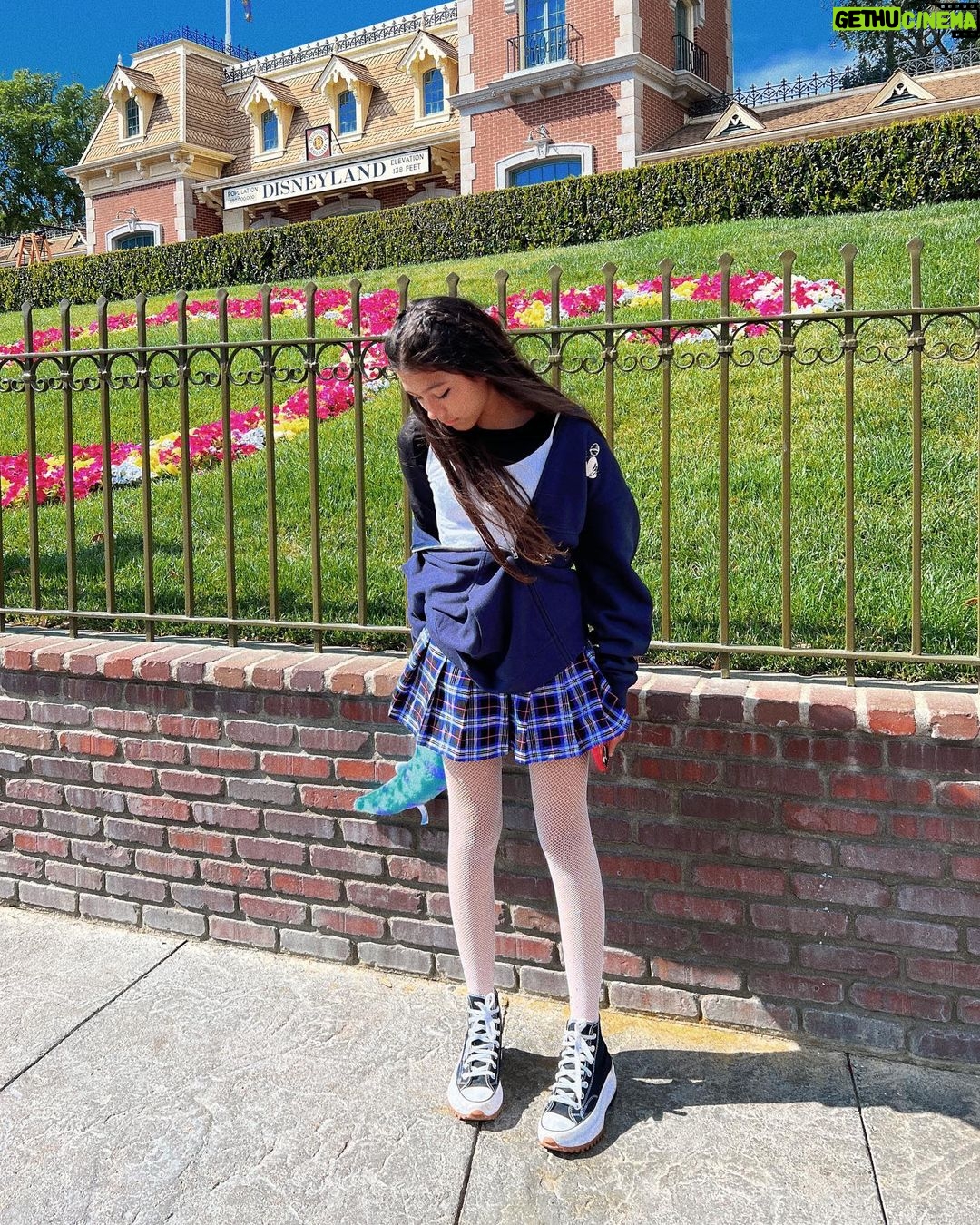 Txunamy Ortiz Instagram - 💫 new vlog is out - link in bio (comment when you see it)
