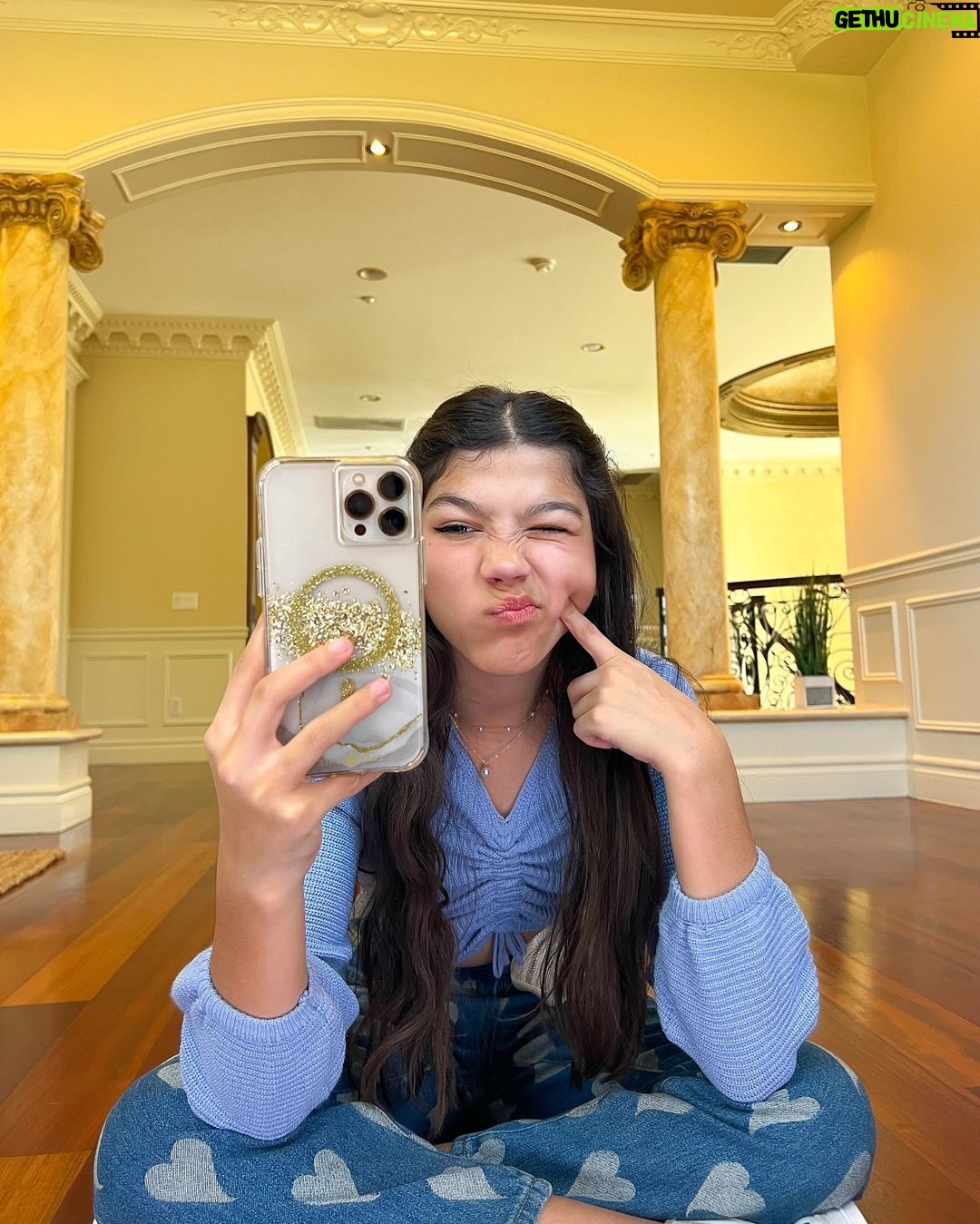 Txunamy Ortiz - 105K Likes - okay hear me out… i have this crazy idea to change my YouTube channel to vlogs mostly! i really want to share my everyday life with you all. I’ll be very active on there. Comment what you think 💭