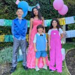 Txunamy Ortiz Instagram - Are you team #GIRL 💗 or #BOY 💙 Find out if you guessed it right Saturday 7th at 7:30am on our YouTube channel *Familia Diamond* #newsibling