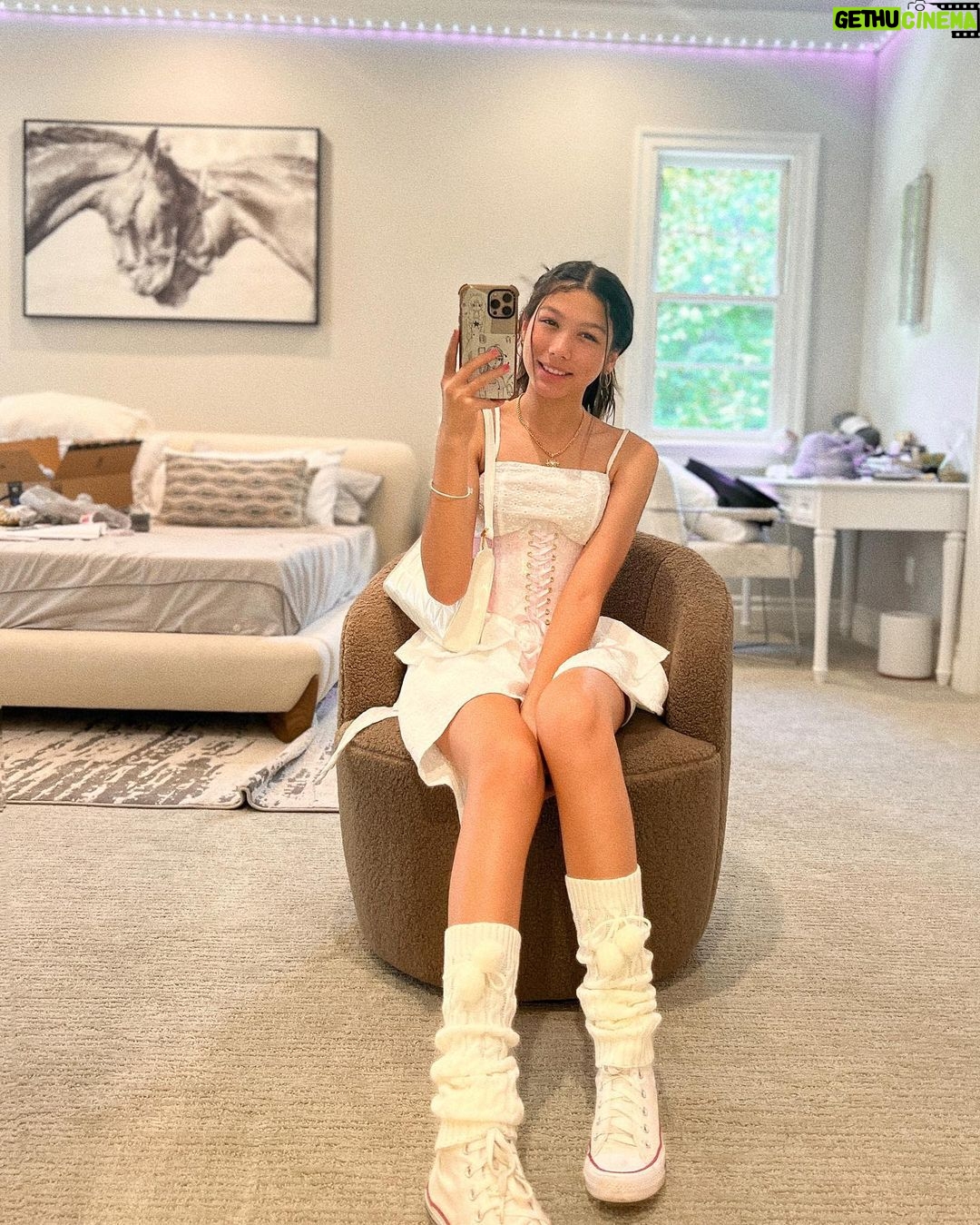 Txunamy Ortiz Instagram - Incredibly thankful 🥹 -ps: I’m crocheting part time. 🧶