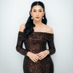 Tyas Mirasih Instagram - Turn up the glam 🖤 Makeup & Hair do by @makeupbyyobel Dress @valenciavivi Earrings @adellejewellery Softlens @eyelovin Styled by @wanda_haraa Photo by @snap.nuel