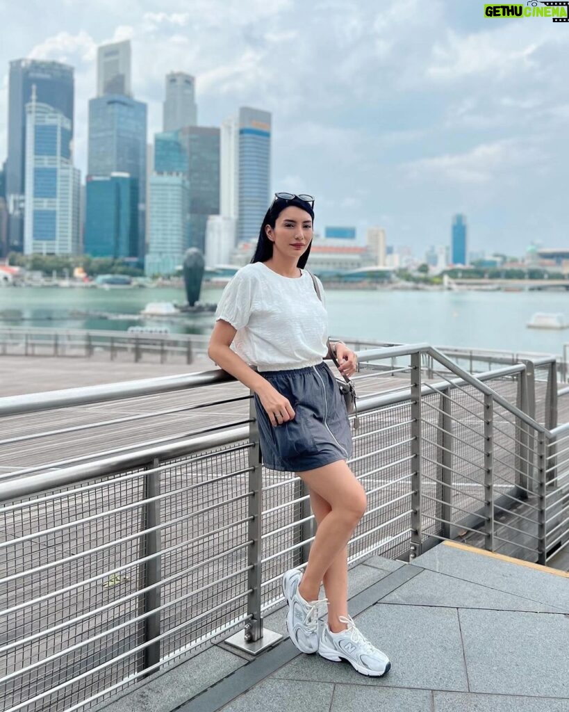 Tyas Mirasih Instagram - Digital travel diary 🤍 Outfit @thisisapril_ Marina Bay Sands