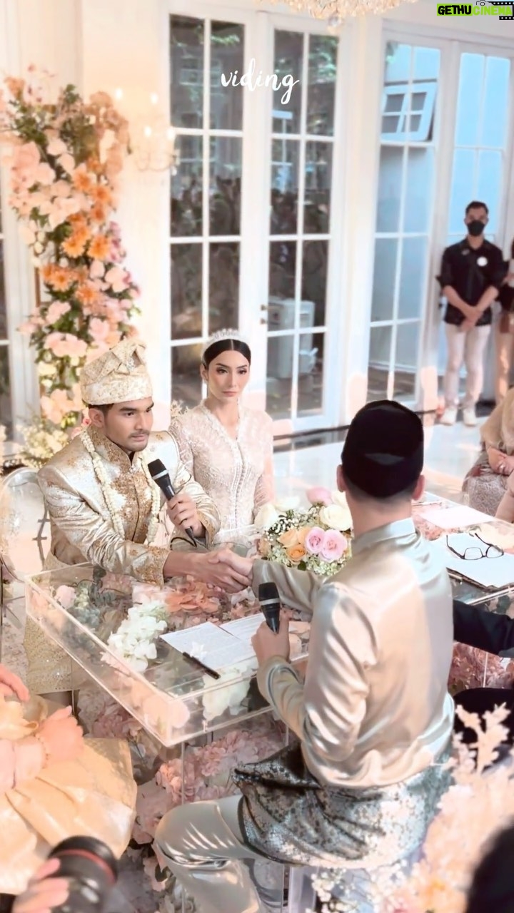 Tyas Mirasih - 704 Likes - Happy Wedding untuk kak @tyasmirasih & @tengkutezi, terima kasih sudah mempercayakan @viding.co untuk layanan Undangan Digital, Buku Tamu Digital, dan Wedding Live Streaming, senang sekali bisa ikut bagian dalam moment bahaga pernikahan kak @tyasmirasih & @tengkutezi
Sekali lagi selamag untuk pernikahannya
#BuatUndanganDigitalsemudahCANVA cuma di @viding.co !
Well Organized by : @adara.wedding
Photography & Videography : @morden.co
Decoration & Tents : @classytentdecoration
Carpets : @farahcarpetsofficial
Lighting : @uplightpro
Make Up : @hepidavid
Hair Do : @tominjoo
Bride’s Attire for Akad Nikah & Reception : @svarna_byikatindonesia @didietmaulana
Bride’s Crown & Headpiece @rinaldyyunardi
Jewelry : @adellejewellery
Bride’s Wedding Shoes : @regisbridalshoes
Bride’s robe : @lucette_essie
Groom’s Attire for Akad Nikah & Reception : @svarna_byikatindonesia @didietmaulana
Wedding Ring : @adellejewellery
Akad Catering :
@teppanku
@baksobuetu
@gococo.indonesia
@ponut.id
@papo_id
@cantikaputricake
Reception Catering : @themanorandara
Akad Souvenir : @howelandco
Reception Souvenir : @redribbongift
Digital Invitation, Buku Tamu Digital & Live streaming : @viding.co
Mahar & Ring box : @jingga_seserahanmahar
Bouquets : @faveur.florist
Wedding Cake : @sweetsalt_id
Entertainment : @aqisinggih
MC Akad & Reception : @andrakarna
Usher : @beauty_usher
Photobooth : @theholograil
Nail art : @kookoo.nails
Venue : @themanorandara
#TEZIapbahagiainTYAS