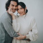 Tyas Mirasih Instagram - I met another me, inside of you 🖤 Photography : @morden.co Make Up : @wulanwidianto Hair Do : @joe_hairstylist_ Stylist : @wanda_haraa