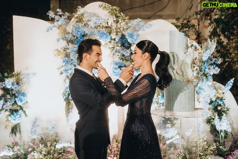 Tyas Mirasih Instagram - Whispers of blue, cascades of frills, with little flowers 🩵 It's effortlessly pretty. Just what we always wanted to wrap up our special day! Well Organized by : @adara.wedding Venue @themanorandara Photography & Videography : @morden.co @samuelrustandy @bychandrasusanto Decoration & Tents : @classytentdecoration Carpets : @farahcarpetsofficial Lighting : @uplightpro Make Up : @hepidavid Hair Do : @tominjoo Bride's Attire for Akad Nikah & Reception : @svarna_byikatindonesia @didietmaulana Bride’s Crown & Headpiece @rinaldyyunardi Jewelry : @adellejewellery Bride's Wedding Shoes : @regisbridalshoes Bride's robe : @lucette_essie Bride's Nail art : @kookoo.nails Groom's Attire for Akad Nikah & Reception : @svarna_byikatindonesia @didietmaulana Bride and Groom textile : @the.designerworkshop Groom's Hairstylist : @aryadillah_27 Makeup Mother of the groom & Sister of the bride : @wulanwidianto Makeup sister of the groom : @bonitaelisabeth.makeup @belovedbyhepidavid Wedding Ring : @adellejewellery Akad Catering : @teppanku @baksobuetu @gococo.indonesia @ponut.id @papo_id @cantikaputricake Reception Catering : @themanor.cafe Akad Souvenir : @howelandco Reception Souvenir : @redribbongift @drzlim_official Digital Invitation & Live streaming : @viding.co Mahar & Ring box : @jingga_seserahanmahar Bouquets : @faveur.florist Wedding Cake : @sweetsalt_id Birthday Cake : @RRCakes Entertainment : @aqisinggih Sound system : @deoentertainmentindonesia MC Akad & Reception : @andrakarna Usher : @beauty_usher Photobooth : @theholograil Gift : @farahcarpetsofficial @bardismarthome #TEZIapbahagiainTYAS