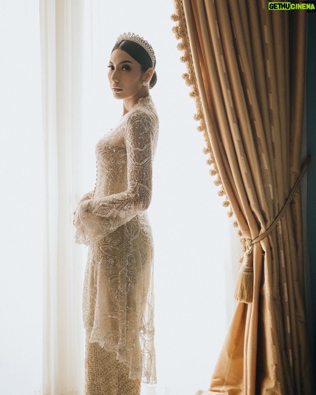 Tyas Mirasih Instagram - Welcome to the magic within 💍 Well Organized by : @adara.wedding Venue @themanorandara Photography & Videography : @morden.co @samuelrustandy @bychandrasusanto Decoration & Tents : @classytentdecoration Carpets : @farahcarpetsofficial Lighting : @uplightpro Make Up : @hepidavid Hair Do : @tominjoo Bride's Attire for Akad Nikah & Reception : @svarna_byikatindonesia @didietmaulana Bride’s Crown & Headpiece @rinaldyyunardi Jewelry : @adellejewellery Bride's Wedding Shoes : @regisbridalshoes Bride's robe : @lucette_essie Bride's Nail art : @kookoo.nails Groom's Attire for Akad Nikah & Reception : @svarna_byikatindonesia @didietmaulana Bride and Groom textile : @the.designerworkshop Groom's Hairstylist : @aryadillah_27 Makeup Mother of the groom & Sister of the bride : @wulanwidianto Makeup sister of the groom : @bonitaelisabeth.makeup @belovedbyhepidavid Wedding Ring : @adellejewellery Akad Catering : @teppanku @baksobuetu @gococo.indonesia @ponut.id @papo_id @cantikaputricake Reception Catering : @themanor.cafe Akad Souvenir : @howelandco Reception Souvenir : @redribbongift @drzlim_official Digital Invitation & Live streaming : @viding.co Mahar & Ring box : @jingga_seserahanmahar Bouquets : @faveur.florist Wedding Cake : @sweetsalt_id Birthday Cake : @RRCakes Entertainment : @aqisinggih Sound system : @deoentertainmentindonesia MC Akad & Reception : @andrakarna Usher : @beauty_usher Photobooth : @theholograil Gift : @farahcarpetsofficial @bardismarthome #TEZIapbahagiainTYAS The Manor Andara
