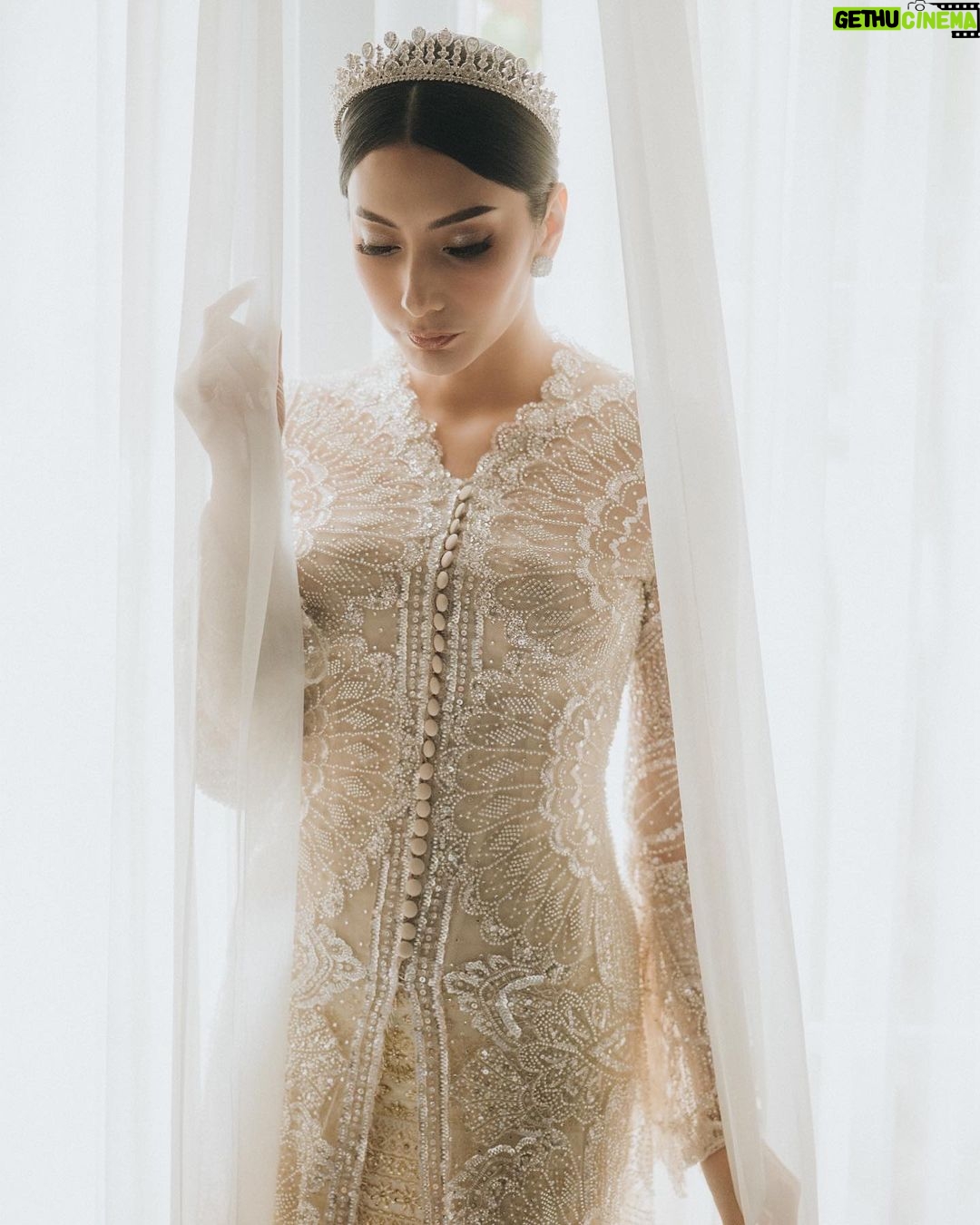 Tyas Mirasih Instagram - Welcome to the magic within 💍 Well Organized by : @adara.wedding Venue @themanorandara Photography & Videography : @morden.co @samuelrustandy @bychandrasusanto Decoration & Tents : @classytentdecoration Carpets : @farahcarpetsofficial Lighting : @uplightpro Make Up : @hepidavid Hair Do : @tominjoo Bride's Attire for Akad Nikah & Reception : @svarna_byikatindonesia @didietmaulana Bride’s Crown & Headpiece @rinaldyyunardi Jewelry : @adellejewellery Bride's Wedding Shoes : @regisbridalshoes Bride's robe : @lucette_essie Bride's Nail art : @kookoo.nails Groom's Attire for Akad Nikah & Reception : @svarna_byikatindonesia @didietmaulana Bride and Groom textile : @the.designerworkshop Groom's Hairstylist : @aryadillah_27 Makeup Mother of the groom & Sister of the bride : @wulanwidianto Makeup sister of the groom : @bonitaelisabeth.makeup @belovedbyhepidavid Wedding Ring : @adellejewellery Akad Catering : @teppanku @baksobuetu @gococo.indonesia @ponut.id @papo_id @cantikaputricake Reception Catering : @themanor.cafe Akad Souvenir : @howelandco Reception Souvenir : @redribbongift @drzlim_official Digital Invitation & Live streaming : @viding.co Mahar & Ring box : @jingga_seserahanmahar Bouquets : @faveur.florist Wedding Cake : @sweetsalt_id Birthday Cake : @RRCakes Entertainment : @aqisinggih Sound system : @deoentertainmentindonesia MC Akad & Reception : @andrakarna Usher : @beauty_usher Photobooth : @theholograil Gift : @farahcarpetsofficial @bardismarthome #TEZIapbahagiainTYAS The Manor Andara