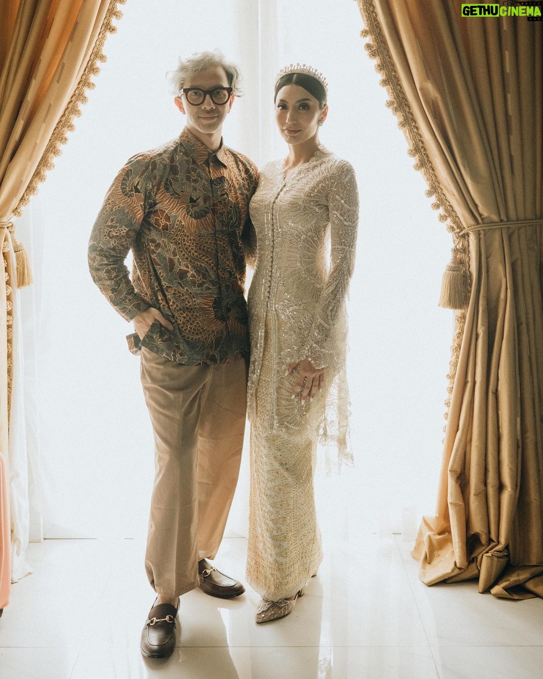 Tyas Mirasih Instagram - Welcome to the magic within 💍 Well Organized by : @adara.wedding Venue @themanorandara Photography & Videography : @morden.co @samuelrustandy @bychandrasusanto Decoration & Tents : @classytentdecoration Carpets : @farahcarpetsofficial Lighting : @uplightpro Make Up : @hepidavid Hair Do : @tominjoo Bride's Attire for Akad Nikah & Reception : @svarna_byikatindonesia @didietmaulana Bride’s Crown & Headpiece @rinaldyyunardi Jewelry : @adellejewellery Bride's Wedding Shoes : @regisbridalshoes Bride's robe : @lucette_essie Bride's Nail art : @kookoo.nails Groom's Attire for Akad Nikah & Reception : @svarna_byikatindonesia @didietmaulana Bride and Groom textile : @the.designerworkshop Groom's Hairstylist : @aryadillah_27 Makeup Mother of the groom & Sister of the bride : @wulanwidianto Makeup sister of the groom : @bonitaelisabeth.makeup @belovedbyhepidavid Wedding Ring : @adellejewellery Akad Catering : @teppanku @baksobuetu @gococo.indonesia @ponut.id @papo_id @cantikaputricake Reception Catering : @themanor.cafe Akad Souvenir : @howelandco Reception Souvenir : @redribbongift @drzlim_official Digital Invitation & Live streaming : @viding.co Mahar & Ring box : @jingga_seserahanmahar Bouquets : @faveur.florist Wedding Cake : @sweetsalt_id Birthday Cake : @RRCakes Entertainment : @aqisinggih Sound system : @deoentertainmentindonesia MC Akad & Reception : @andrakarna Usher : @beauty_usher Photobooth : @theholograil Gift : @farahcarpetsofficial @bardismarthome #TEZIapbahagiainTYAS The Manor Andara