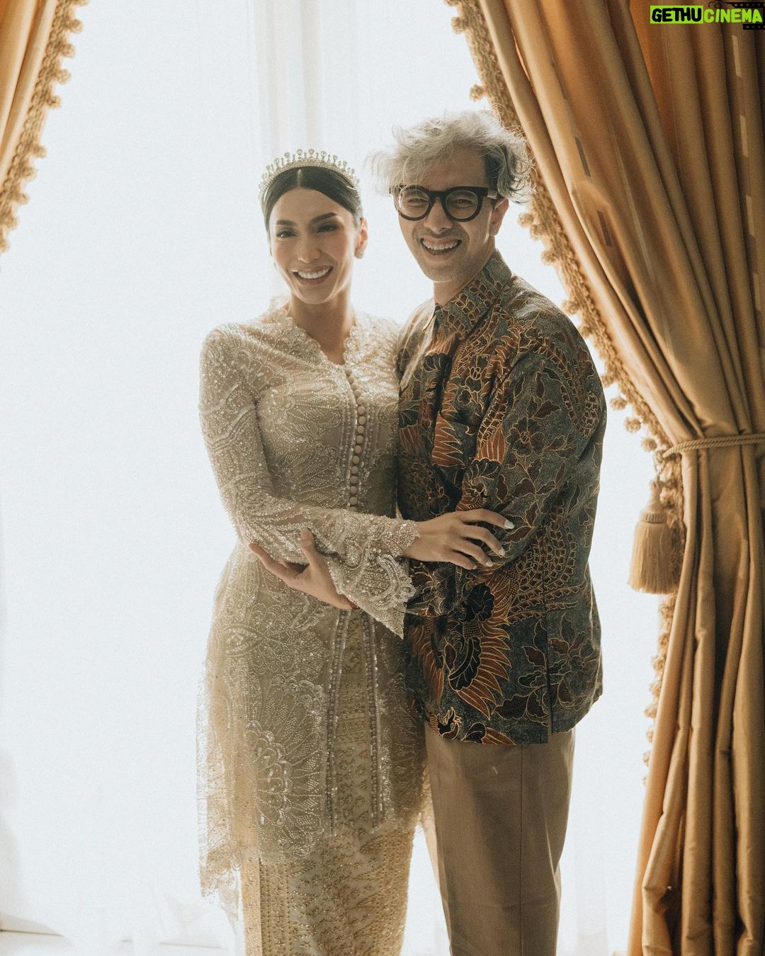 Tyas Mirasih Instagram - Welcome to the magic within 💍 Well Organized by : @adara.wedding Venue @themanorandara Photography & Videography : @morden.co @samuelrustandy @bychandrasusanto Decoration & Tents : @classytentdecoration Carpets : @farahcarpetsofficial Lighting : @uplightpro Make Up : @hepidavid Hair Do : @tominjoo Bride's Attire for Akad Nikah & Reception : @svarna_byikatindonesia @didietmaulana Bride’s Crown & Headpiece @rinaldyyunardi Jewelry : @adellejewellery Bride's Wedding Shoes : @regisbridalshoes Bride's robe : @lucette_essie Bride's Nail art : @kookoo.nails Groom's Attire for Akad Nikah & Reception : @svarna_byikatindonesia @didietmaulana Bride and Groom textile : @the.designerworkshop Groom's Hairstylist : @aryadillah_27 Makeup Mother of the groom & Sister of the bride : @wulanwidianto Makeup sister of the groom : @bonitaelisabeth.makeup @belovedbyhepidavid Wedding Ring : @adellejewellery Akad Catering : @teppanku @baksobuetu @gococo.indonesia @ponut.id @papo_id @cantikaputricake Reception Catering : @themanor.cafe Akad Souvenir : @howelandco Reception Souvenir : @redribbongift @drzlim_official Digital Invitation & Live streaming : @viding.co Mahar & Ring box : @jingga_seserahanmahar Bouquets : @faveur.florist Wedding Cake : @sweetsalt_id Birthday Cake : @RRCakes Entertainment : @aqisinggih Sound system : @deoentertainmentindonesia MC Akad & Reception : @andrakarna Usher : @beauty_usher Photobooth : @theholograil Gift : @farahcarpetsofficial @bardismarthome #TEZIapbahagiainTYAS The Manor Andara