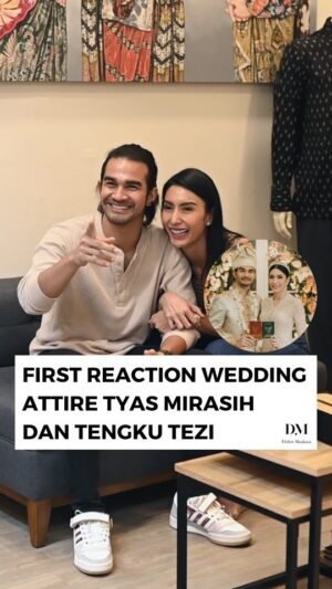 Tyas Mirasih Instagram - Senang rasanya dapat terlibat dalam cerita dan momentum bahagia antara @tyasmirasih dan @tengkutezi ✨

Semoga kebahagiaan ini tak lekang oleh apapun yang kelak kalian hadapi sepanjang hidup membangun kisah dan kasih. Semoga ini jadi yang terakhir buat kalian ❤️

Sekali lagi selamat untuk Tyas dan Tezi...
Doa dan restuku menyertai...

_____
Wedding Attire: @svarna_byikatindonesia
WO by : @adara.wedding
Photography& Videography: @morden.co @samuelrustandy
Bride’s Crown & Headpiece: @rinaldyyunardi
Jewelry: @adellejewellery
Make Up: @hepidavid
Hair Do: @tominjoo
Fabrics by: @the.designerworkshop
Hand bouquet: @faveur.florist
Shoes @regisbridalshoes

Music background: Taylor Swift - Sweet Nothing (Cover by Minnz Piano)
_____
#TEZIapbahagiainTYAS #svarnabyikatindonesia #weddingdress #weddingattire #dreamwedding #busanapernikahan #kebaya #songket #kainindonesia #kebayamoddern #busanaadat #tyasmirasih #tengkutezi #bahagia #wastranusantara #wonderfulindonesia