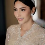 Tyas Mirasih Instagram – Bismillah 🤍🤍

Video BTS: @davidhepi 
Well Organized by : @adara.wedding 
Photography & Videography : @morden.co 
Decoration & Tents : @classytentdecoration 
Carpets : @farahcarpetsofficial 
Lighting : @uplightpro 
Make Up : @hepidavid @belovedbyhepidavid
Hair Do : @tominjoo 
Bride’s Attire for Akad Nikah &  Reception : @svarna_byikatindonesia @didietmaulana 
Bride’s Crown & Headpiece @rinaldyyunardi @rinaldyyunardiofficial 
Jewelry : @adellejewellery
Bride’s Wedding Shoes : @regisbridalshoes 
Bride’s robe : @lucette_essie
Groom’s Attire for Akad Nikah &  Reception : @svarna_byikatindonesia @didietmaulana 
Bride and Groom textile : @the.designerworkshop
Wedding Ring :  @adellejewellery 
Akad Catering : 
@teppanku 
@baksobuetu 
@gococo.indonesia 
@ponut.id 
@papo_id
@cantikaputricake 
Reception Catering : @themanor.cafe 
Venue : @themanorandara 
Akad Souvenir : @howelandco 
Reception Souvenir : @redribbongift 
Digital Invitation & Live streaming : @viding.co 
Mahar & Ring box : @jingga_seserahanmahar 
Bouquets : @faveur.florist 
Wedding Cake : @sweetsalt_id 
Entertainment : @aqisinggih 
MC Akad & Reception :  @andrakarna
Usher : @beauty_usher
Photobooth : @theholograil 
Nail art : @kookoo.nails 
Venue : @themanorandara

#TEZIapbahagiainTYAS
