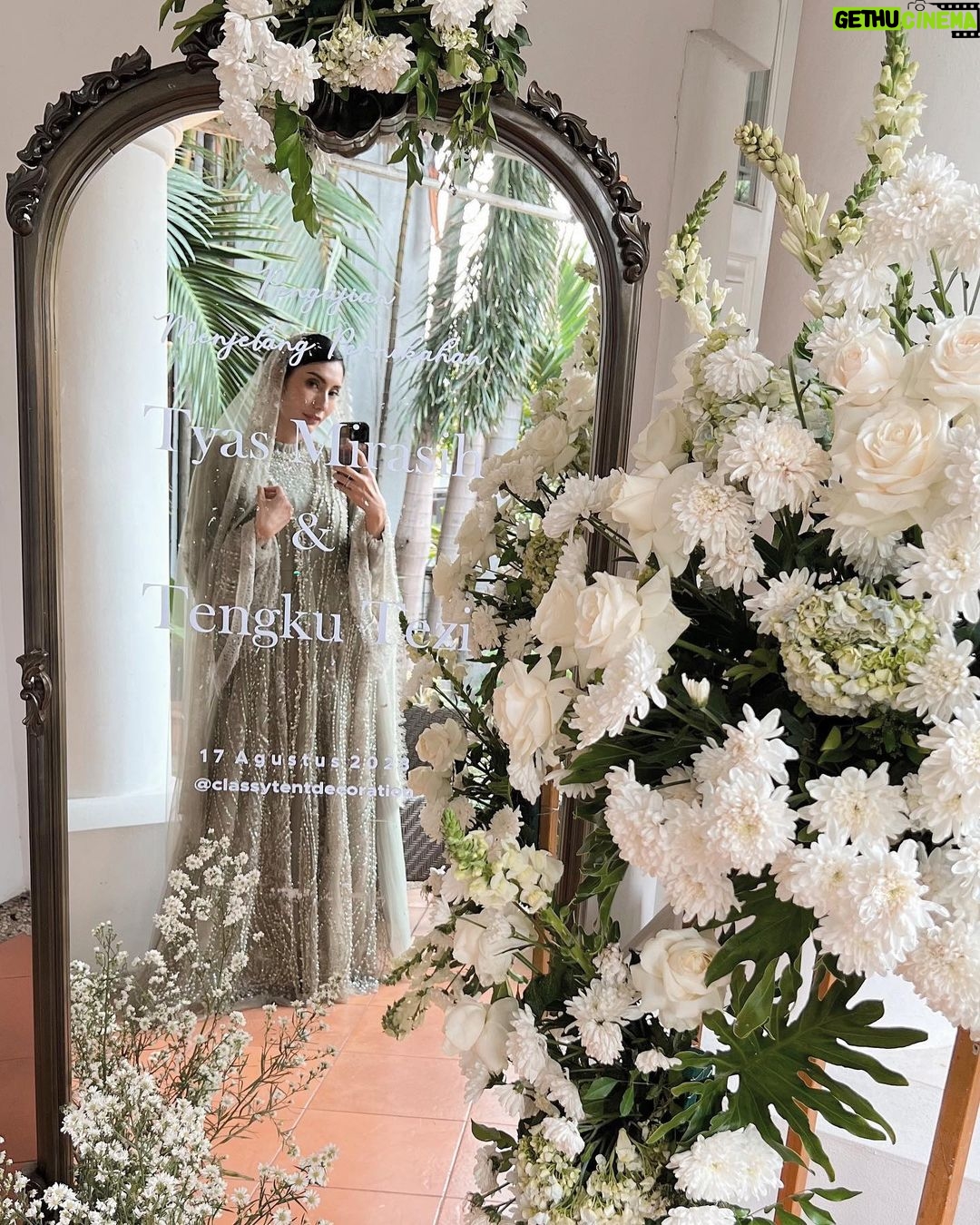 Tyas Mirasih Instagram - One step closer 💍