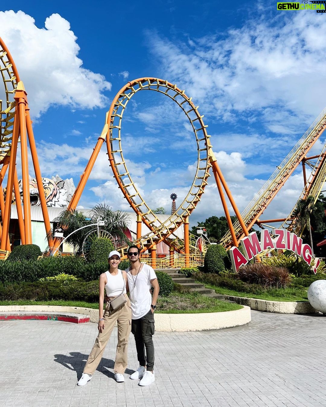 Tyas Mirasih Instagram - We go together like peanut butter & jelly 🖤 Siam Amazing Park สยามอะเมซิ่งพาร์ค