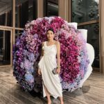 Tyas Mirasih Instagram - @kimlimhl ‘s birthday party 🤍 Makeup and hair do by @burin.makeup Dress by @scarlettertw Capella Bangkok