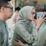 Tyas Mirasih Instagram - With their blessings 💍 Well Organized by : @adara.wedding Photography & Videography : @rizky_yunindra @thepanorama.pic Decoration & Tents : @classytentdecoration Carpets : @farahcarpetsofficial Makeup & Hair do : @makeupbyyobel Attire : @wearingklamby Made By @klambyheritage Catering : @teppanku @tumpengmini @vitaminmonster.id @paletaswey @cantikaputricake Souvenir : @godeliva.wedding @packybagvintage Buku pengajian @qeertoz