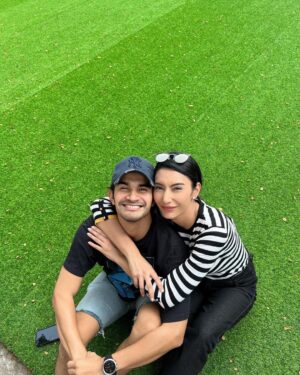 Tyas Mirasih Instagram - We go together like coffee and donuts 🖤
