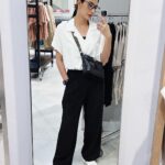 Tyas Mirasih Instagram – Fits and mirror 🖤🤍

Top @shopatvelvet 
Phone case @thebrooklyn.id x @titiessapoetra