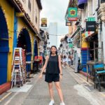 Tyas Mirasih Instagram - Colorful hearts, colorful lives 💛 Outfit @shopatvelvet Styled by @ratihpratiwisugianto @visit_singapore @singapore.explores Haji Lane Singapore