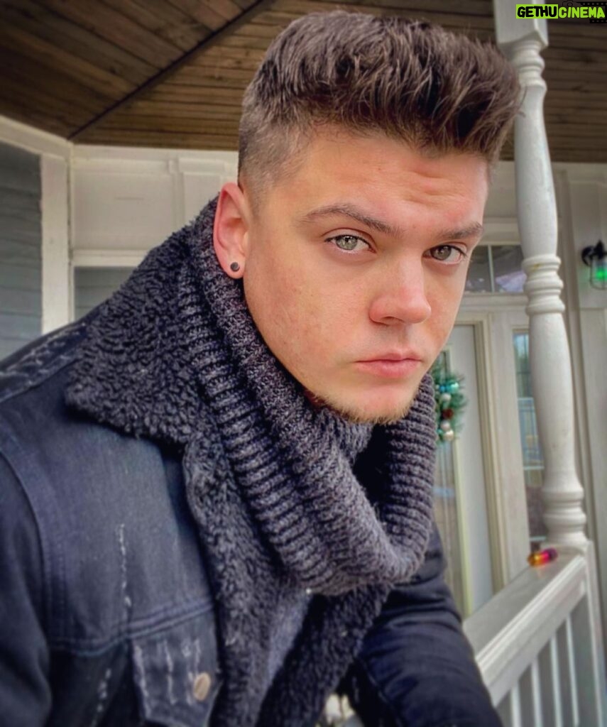Tyler Baltierra Instagram - A part of me had to die For a superior life to come alive A pure version of what’s inside Reflecting its beauty on the outside Unique as every rock cut by streams Following a custom path of dreams No force on the planet can stop it Give in to the gravity of lifes pulling energy I promise it’s where you’re meant to be So don’t be scared, just take the leap You’re BRAVER than you believe STRONGER than you seem SMARTER than you think & LOVED unconditionally YOU’RE WORTHY! KEEP GOING! #WritingIsHealing ✍🏻